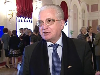 ���� ����� ������� ������� 100-����� � ������� ������