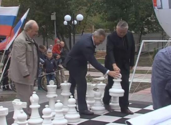 � ������ �������� ����� �����������